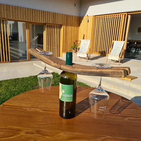Hiša Sonca Toti Breg Casa di campagna Svecina