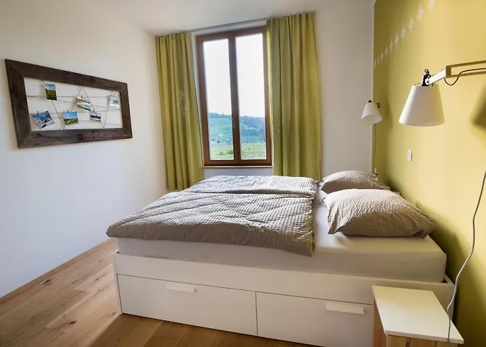 Hisa Sonca Toti Breg * Svecina