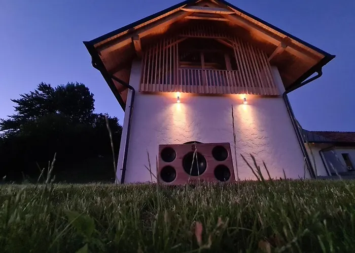 Hisa Sonca Toti Breg